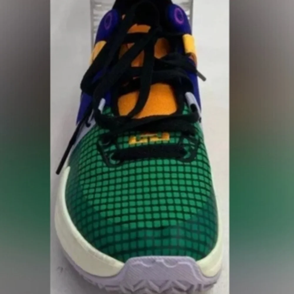 Nike LeBron Witness 7 GS 'Multi-Color Youth Size 7Y Women Sz 8 MSRP $198